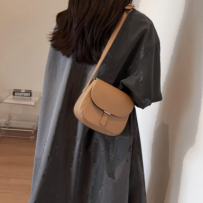 Amelia Retro Saddle Crossbody Tasche
